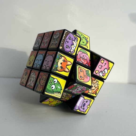Moriah Elizabeth Official Limited Edition Rubik's Cube Rubix Fidget Toy RARE - Picture 3 of 7